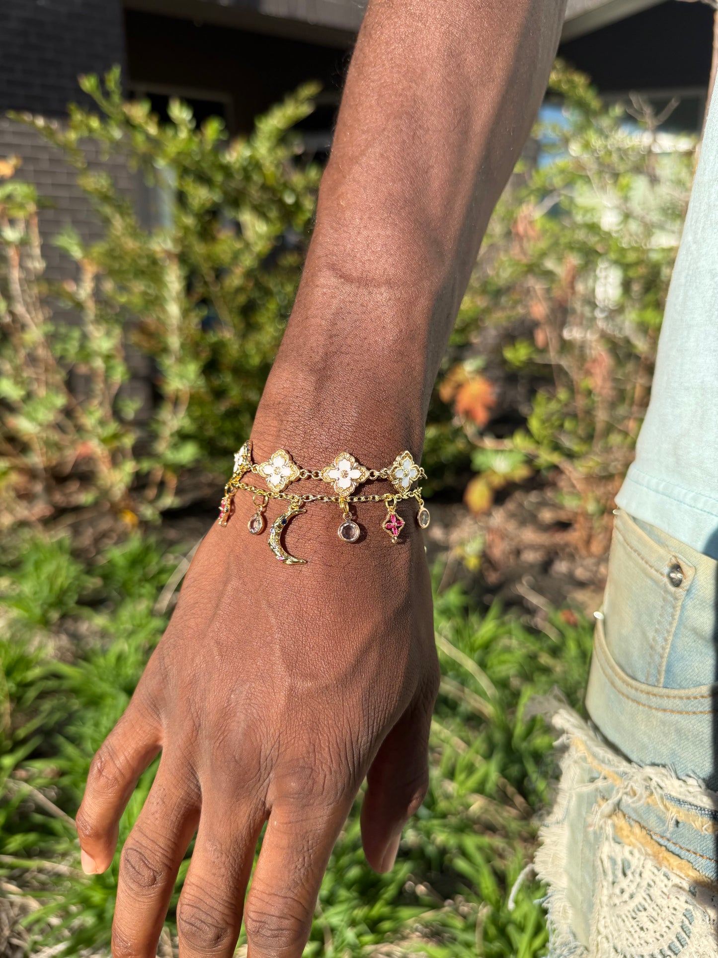 Linked Clove Bracelet